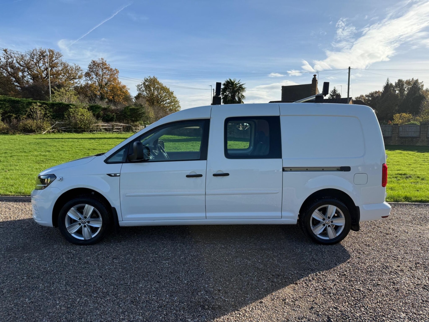 Used Volkswagen Caddy Maxi 2017 for sale - 76472783: Photo 8