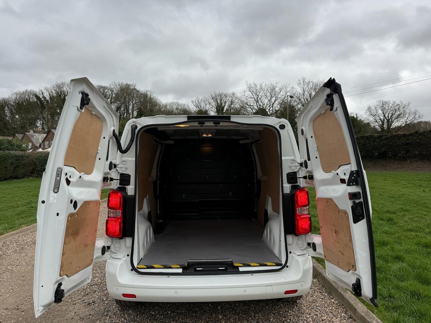 Used Vauxhall Vivaro 2020 for sale - 77695586: Photo 8