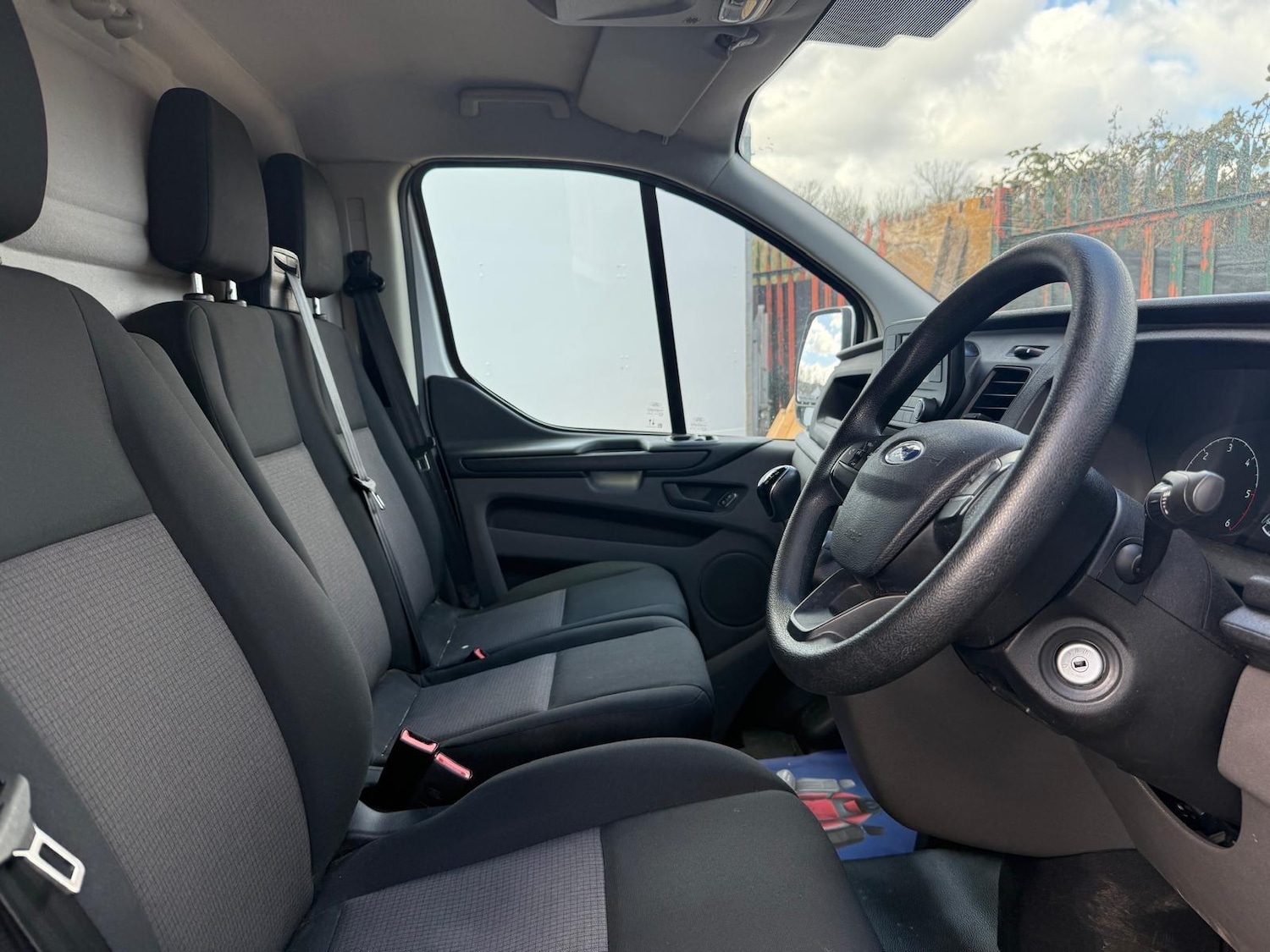 Used Ford Transit Custom for sale - 78058684: Photo 2