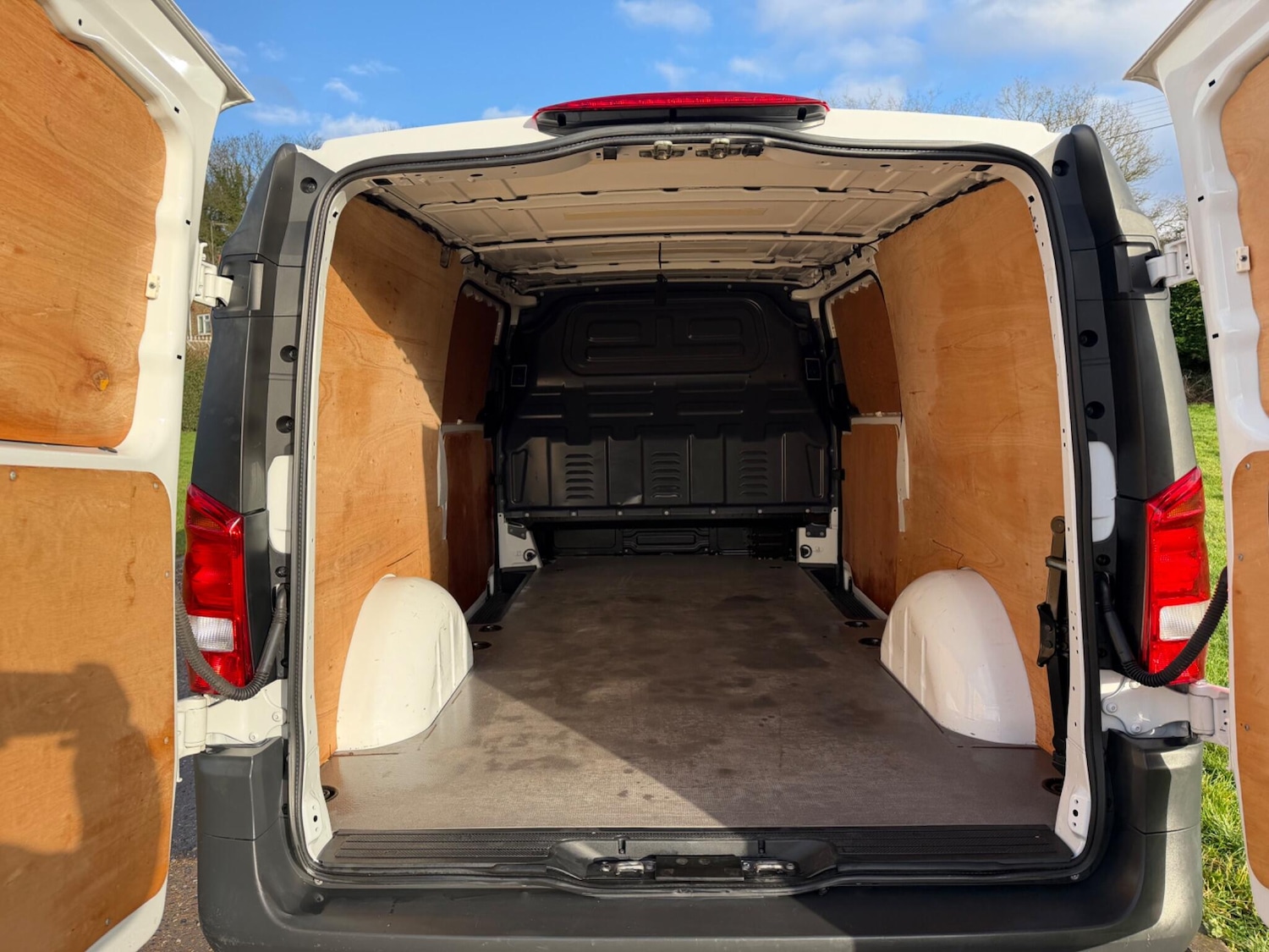 Used Mercedes-Benz Vito 2021 for sale - 77229937: Photo 8