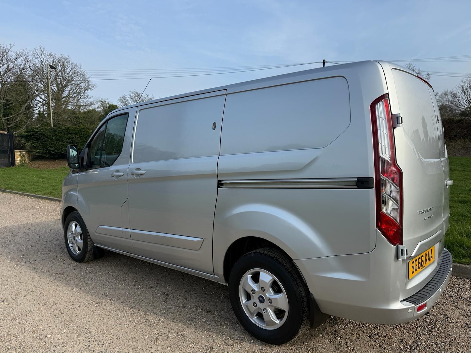 Used Ford Transit Custom 2016 for sale - 77970325: Photo 6