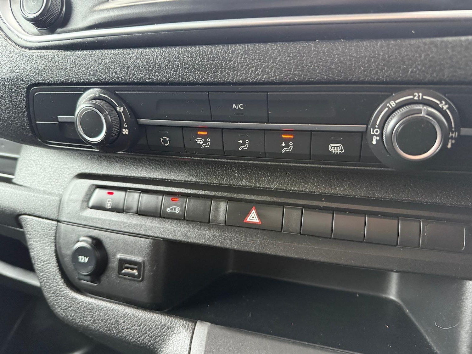 Used Vauxhall Vivaro 2023 for sale - 77156085: Photo 19