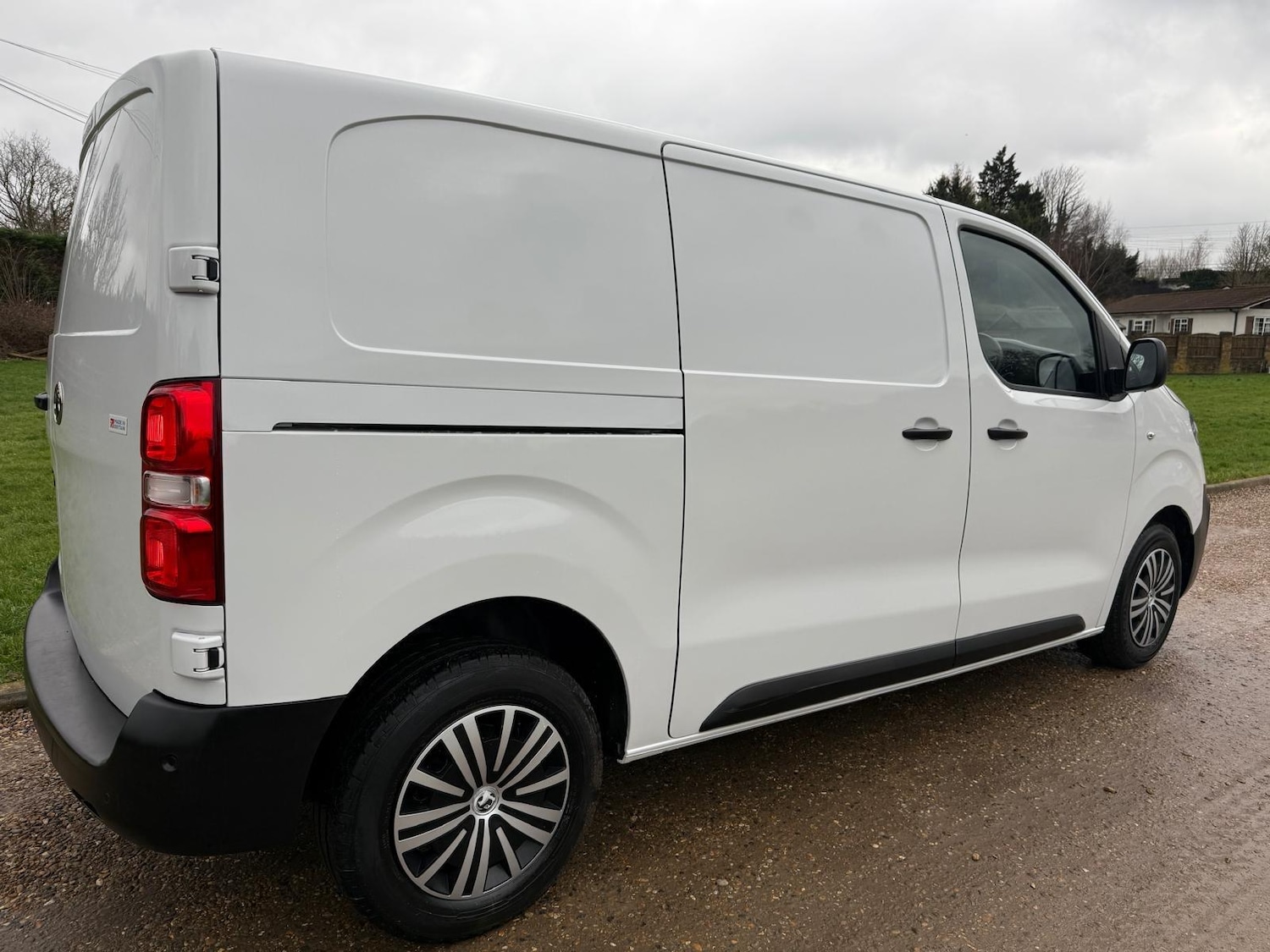 Used Vauxhall Vivaro 2023 for sale - 77156085: Photo 8