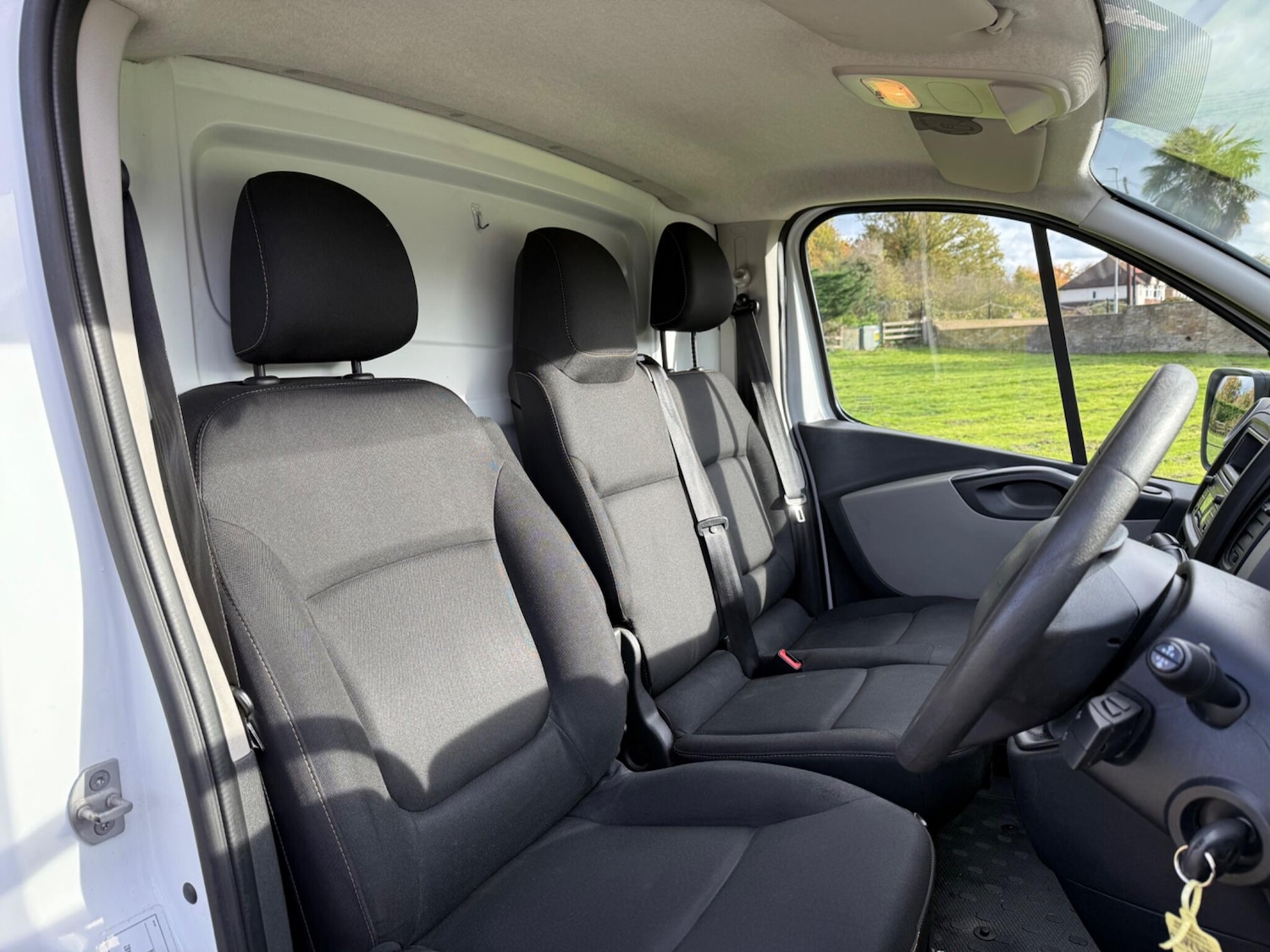 Used Renault Trafic 2017 for sale - 77216341: Photo 16