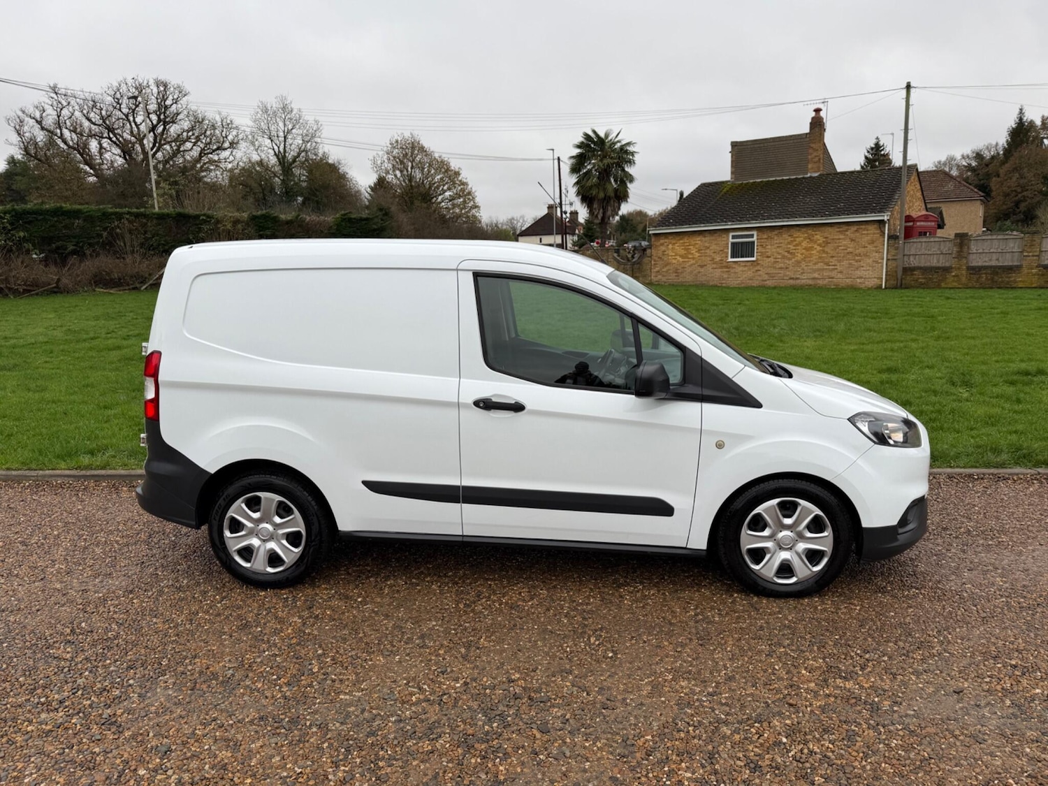 Used Ford Transit Courier 2020 for sale - 76780687: Photo 2
