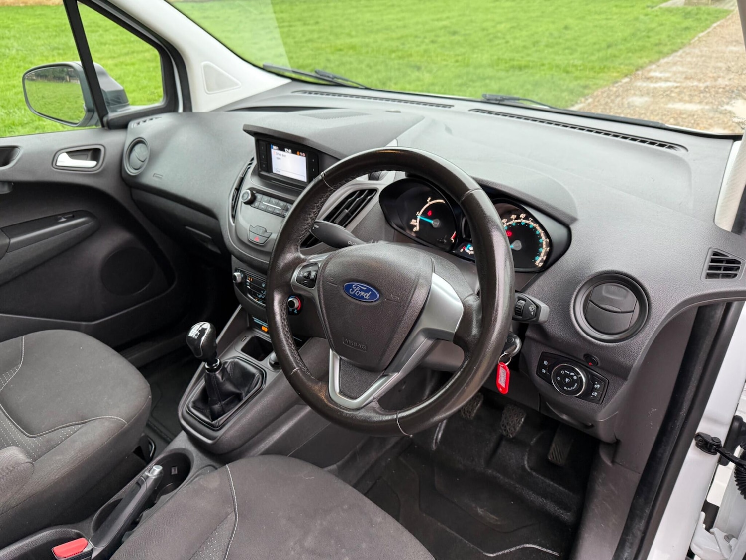 Used Ford Transit Courier 2020 for sale - 76780687: Photo 20