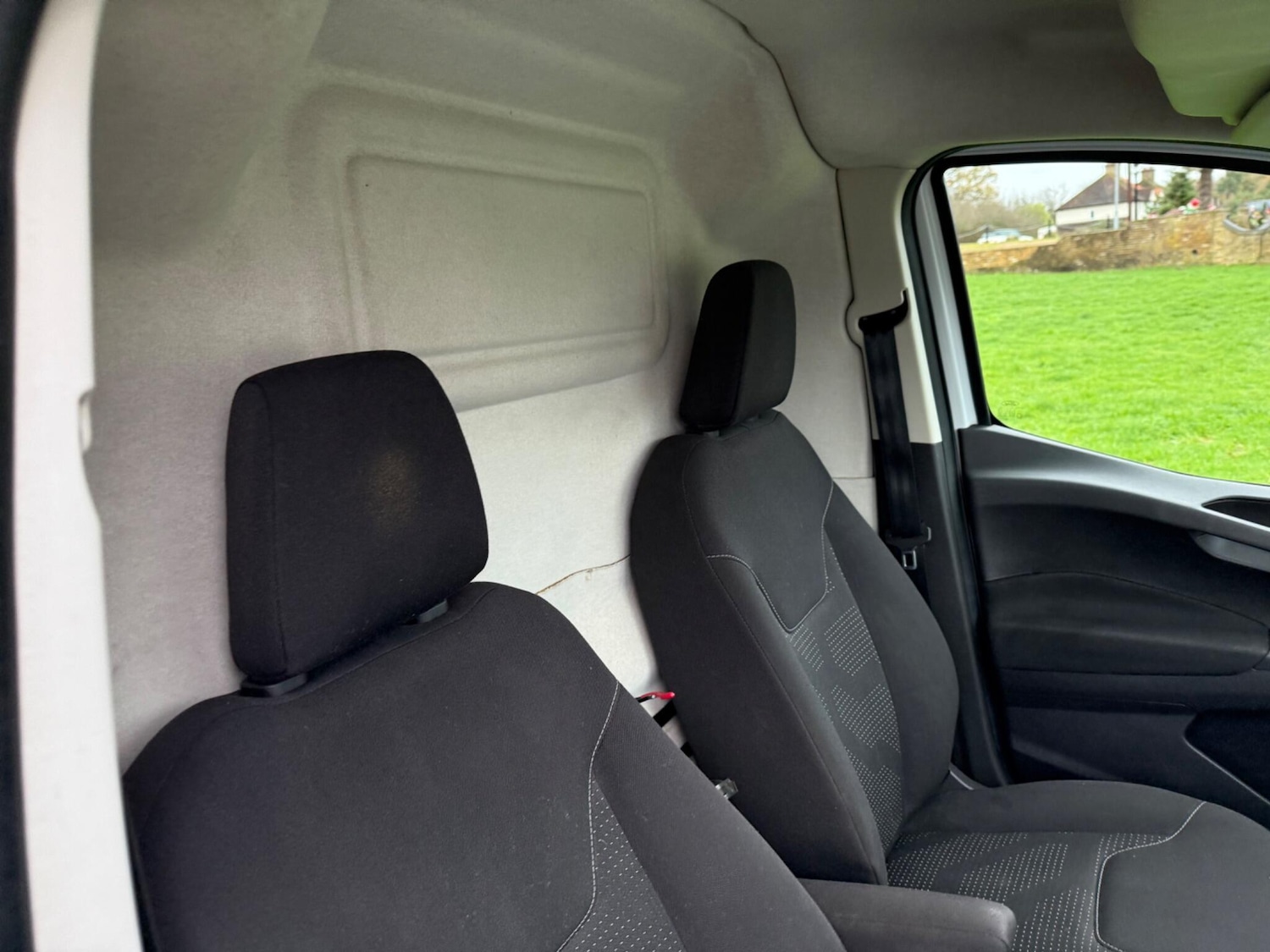 Used Ford Transit Courier 2020 for sale - 76780687: Photo 21