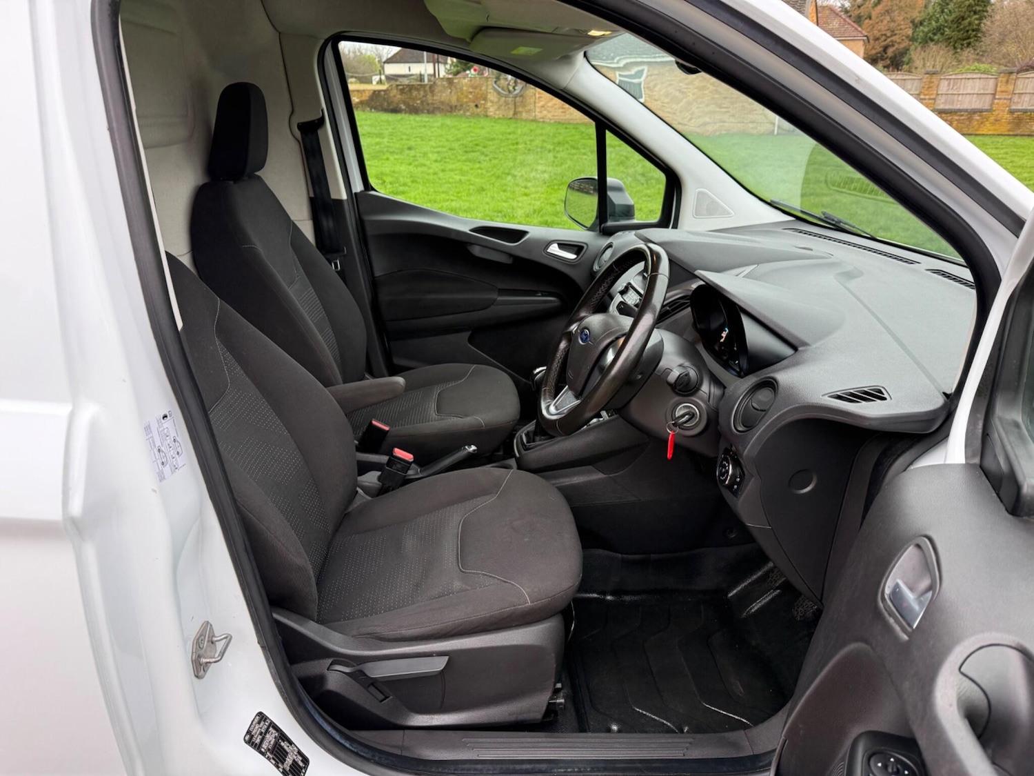 Used Ford Transit Courier 2020 for sale - 76780687: Photo 22