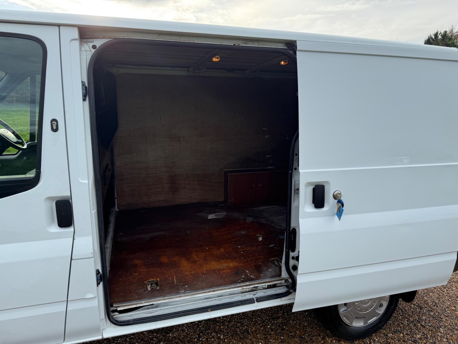 Used Ford Transit 2009 for sale - 76560997: Photo 11