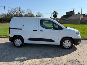 Used Vauxhall Combo 2023 for sale - 79075257: Photo