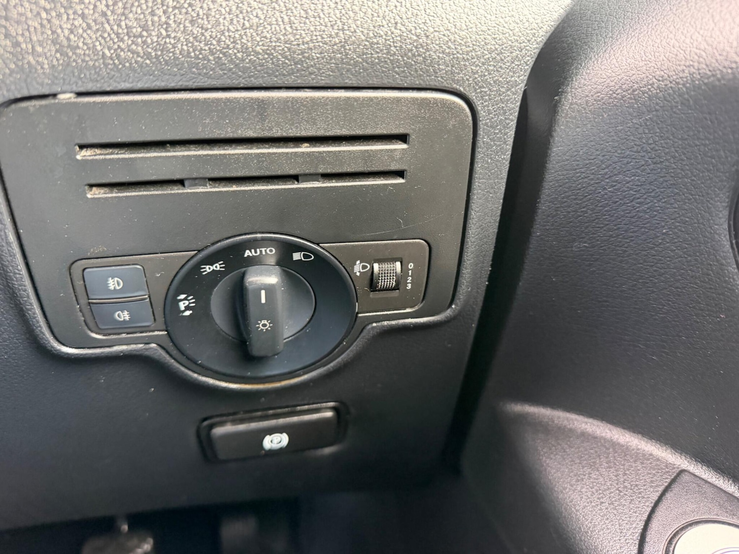 Used Mercedes-Benz Vito 2021 for sale - 77625222: Photo 25