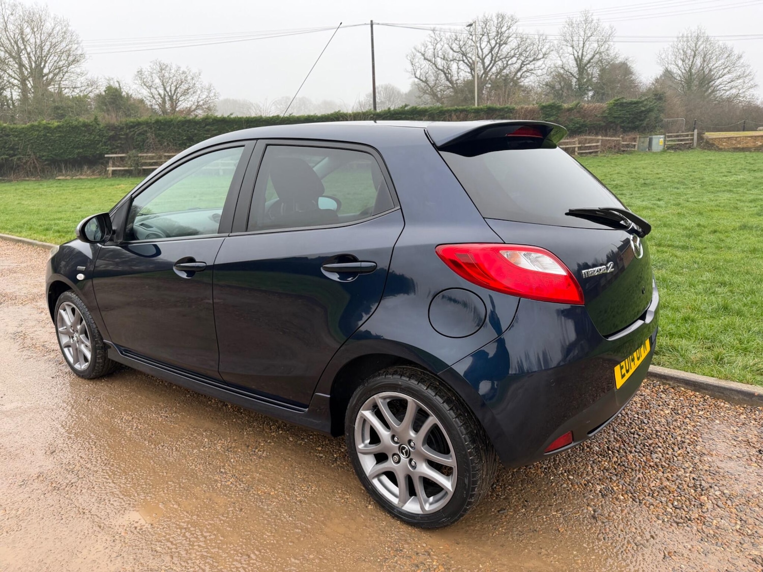 Used Mazda Mazda2 2014 for sale - 77143874: Photo 5