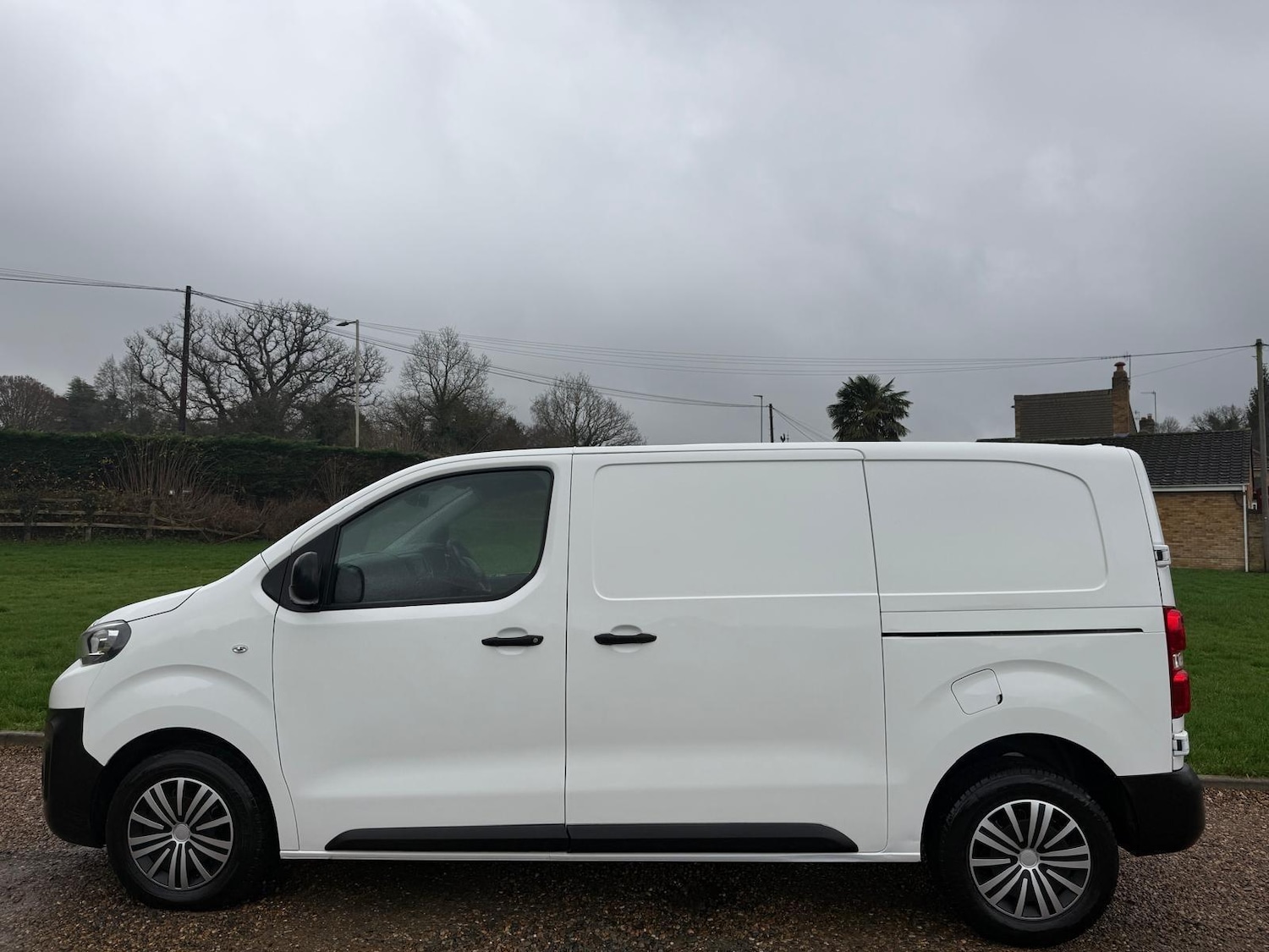 Used Peugeot Expert 2021 for sale - 76935749: Photo 2