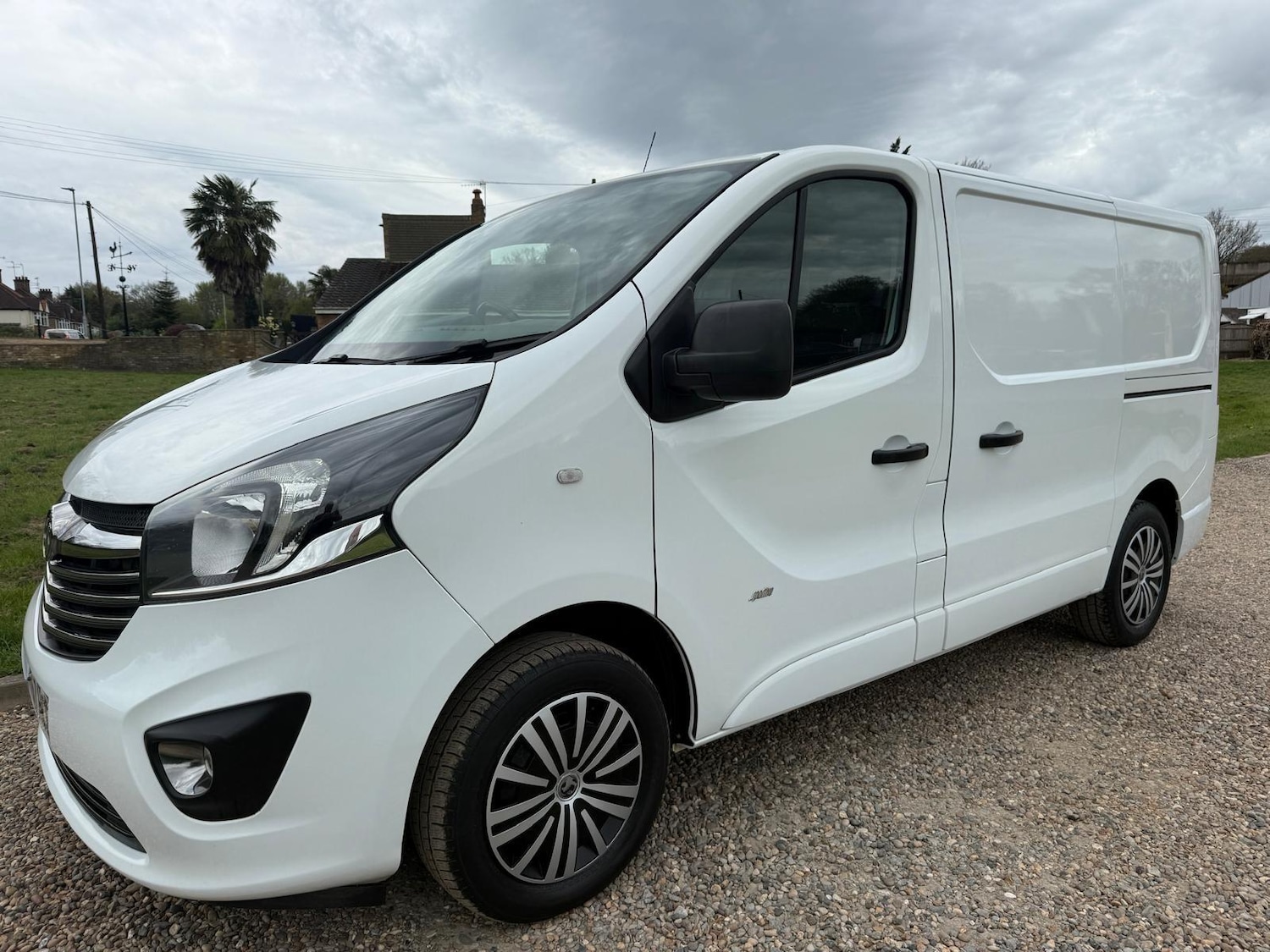 Used Vauxhall Vivaro for sale - 78220203: Photo 12