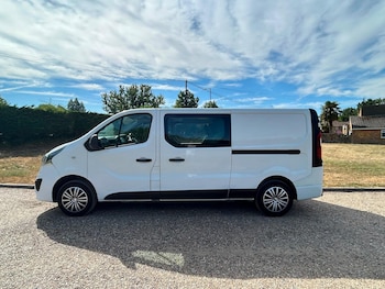 Used Vauxhall Vivaro 2018 for sale - 79324600: Photo