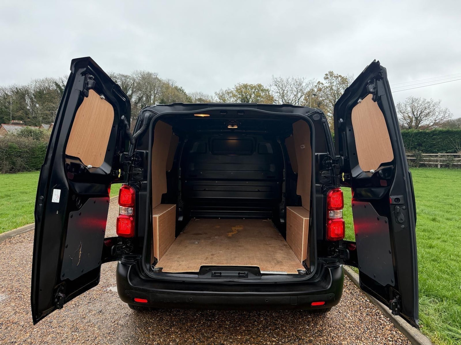 Used Vauxhall Vivaro 2022 for sale - 76727452: Photo 8