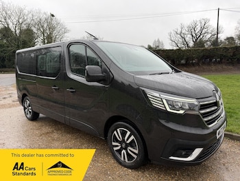 Renault Trafic feature image