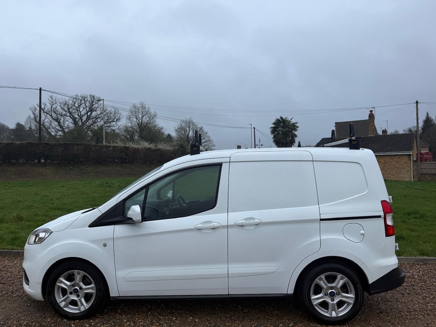 Used Ford Transit Courier for sale - 78048096: Photo 2