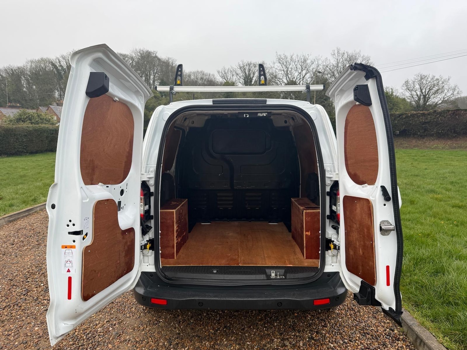 Used Ford Transit Courier for sale - 78048096: Photo 7