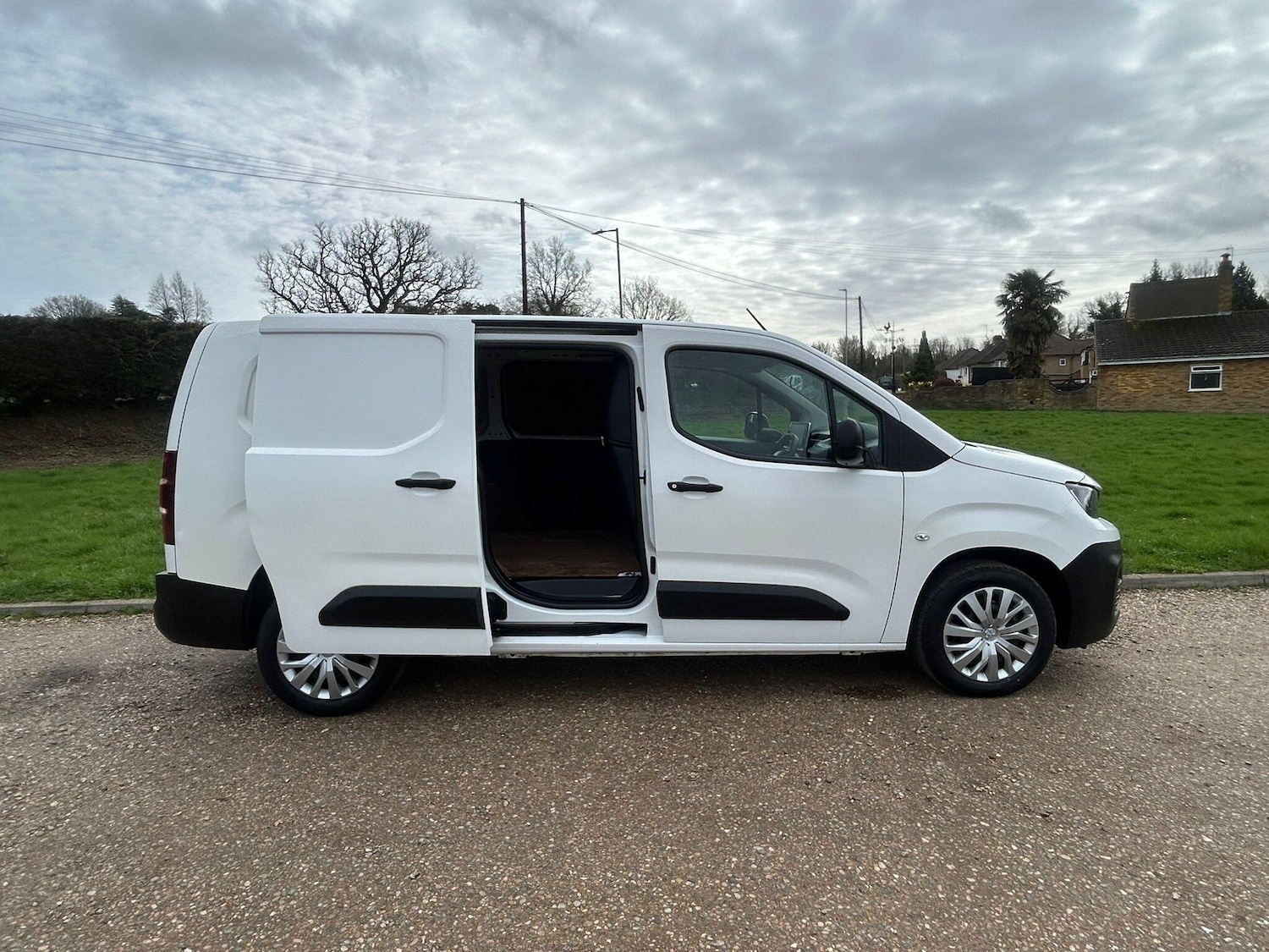 Used Peugeot Partner 2019 for sale - 77908828: Photo 11