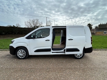 Used Peugeot Partner 2019 for sale - 77908828: Photo