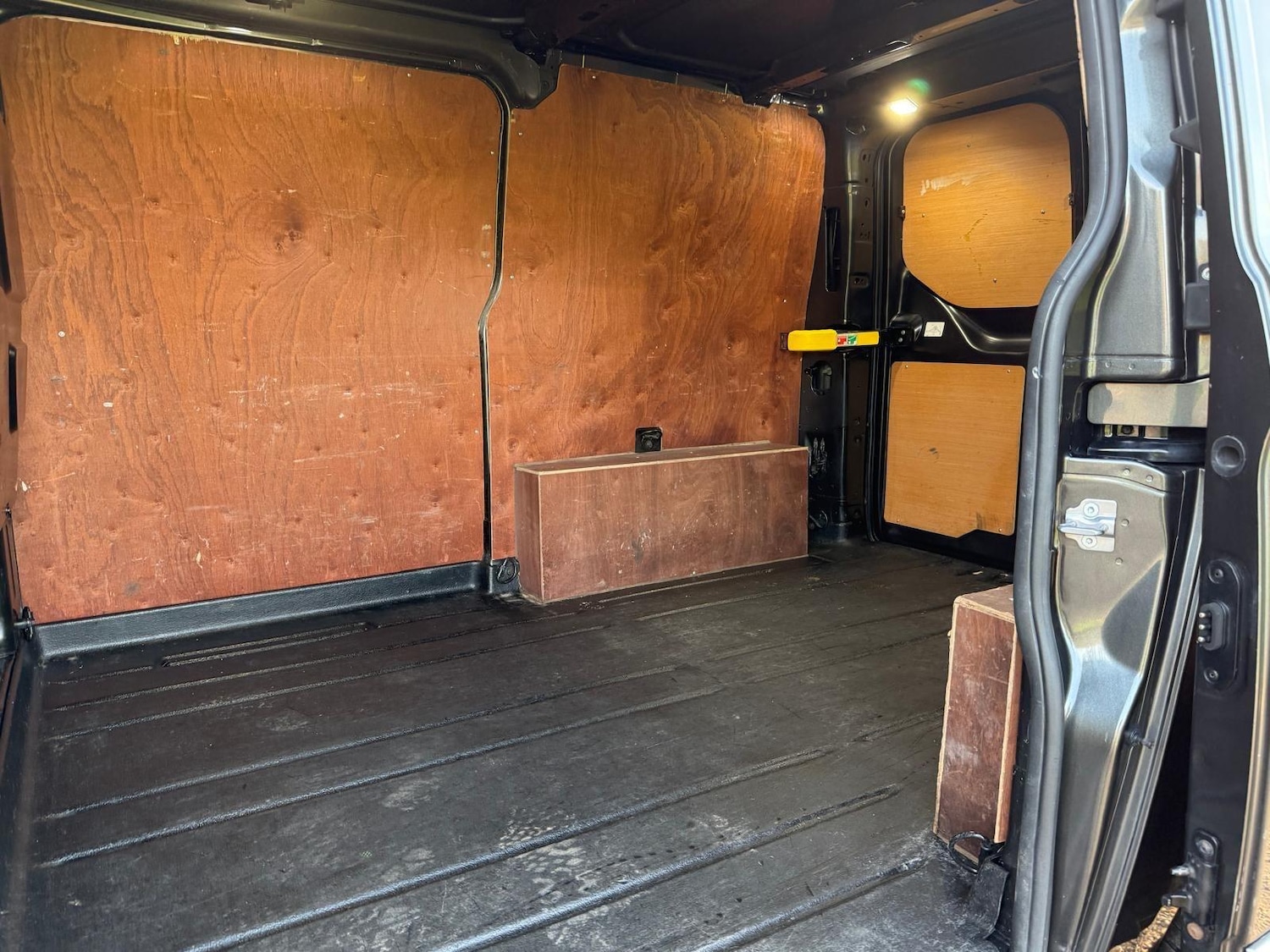 Used Ford Transit Custom 2018 for sale - 76936333: Photo 16