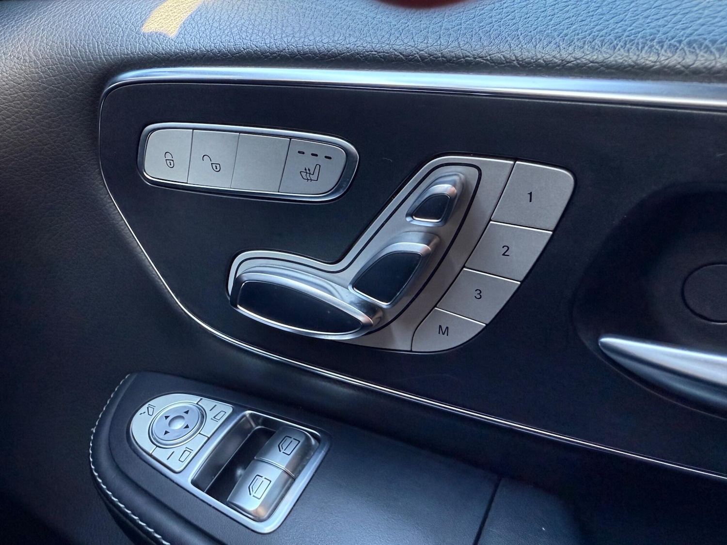 Used Mercedes-Benz V-Class 2017 for sale - 77108738: Photo 24