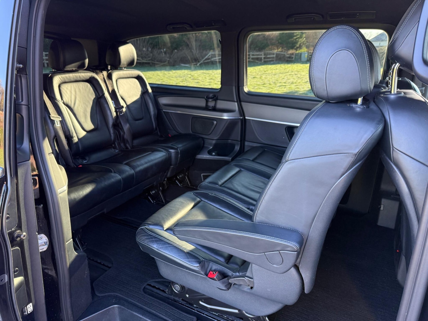 Used Mercedes-Benz V-Class 2017 for sale - 77108738: Photo 29