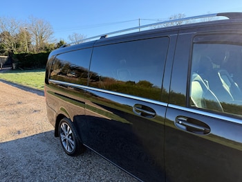 Used Mercedes-Benz V-Class 2017 for sale - 77108738: Photo