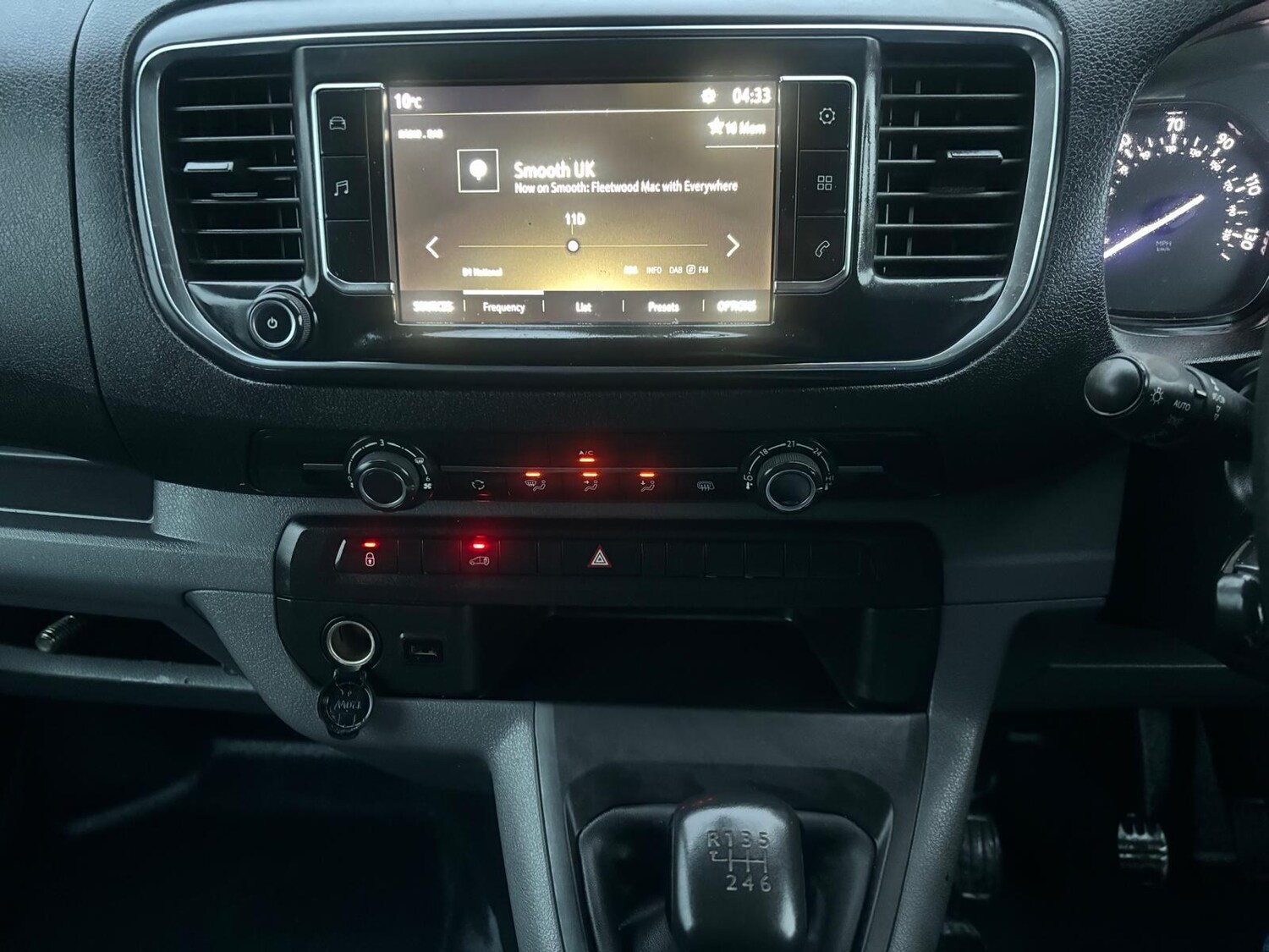 Used Vauxhall Vivaro for sale - 77190401: Photo 14