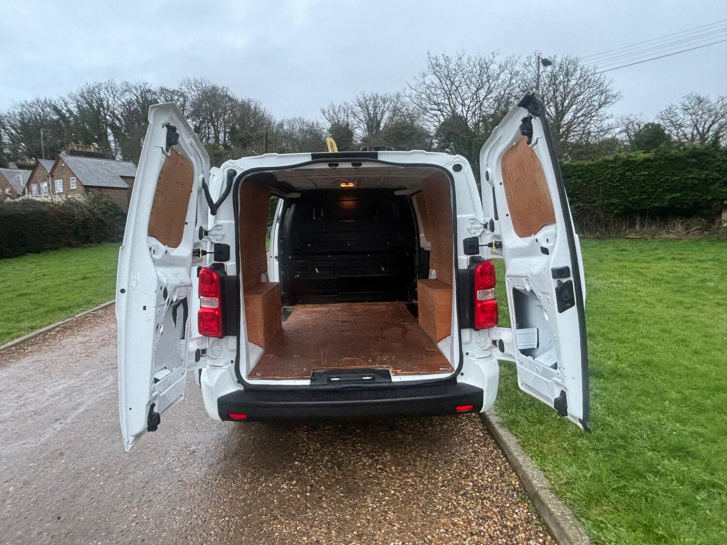 Used Vauxhall Vivaro for sale - 77190401: Photo 9