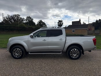 Used Nissan Navara 2018 for sale - 79860670: Photo