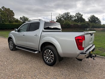Used Nissan Navara 2018 for sale - 79860670: Photo