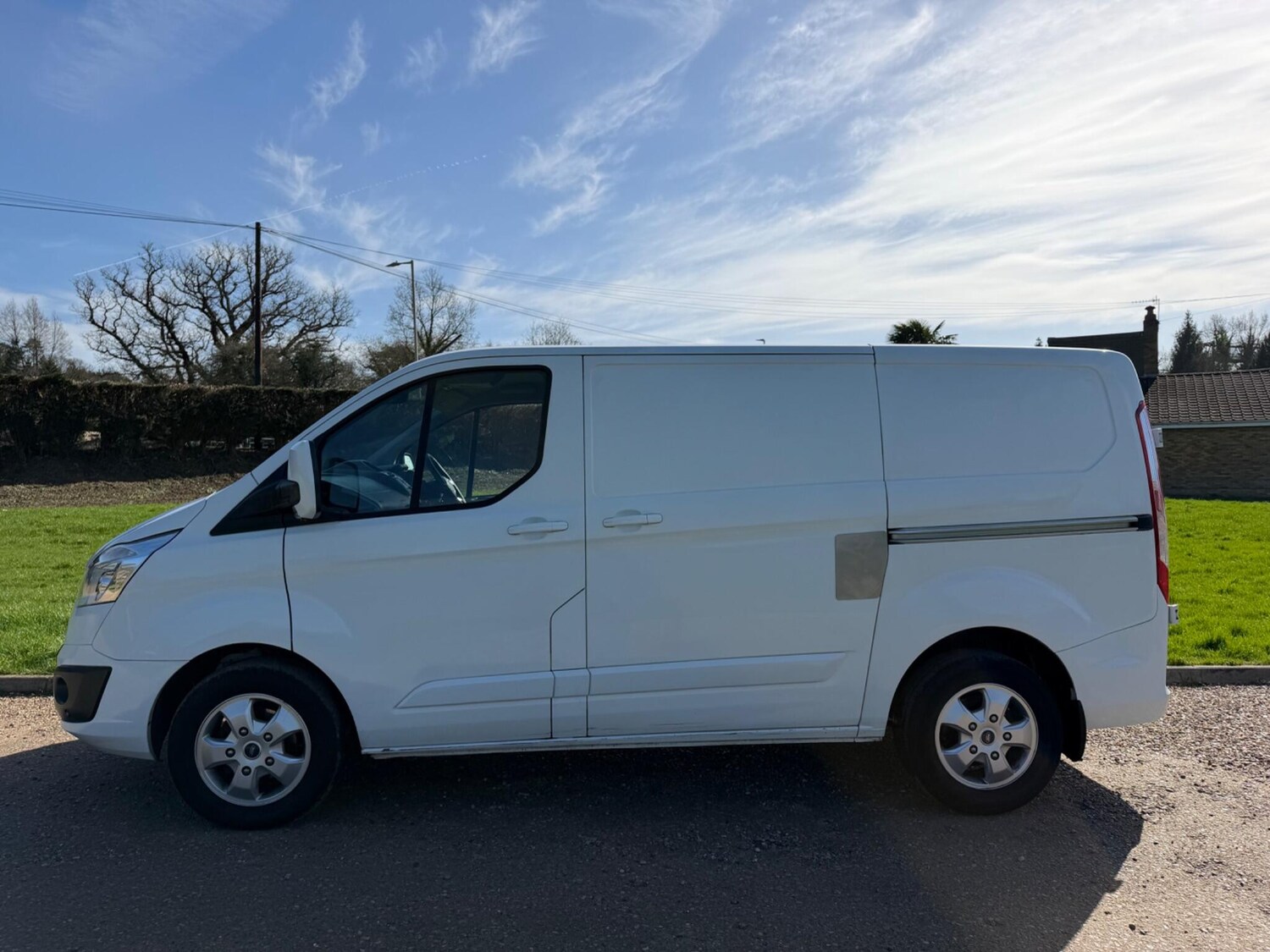 Used Ford Transit Custom for sale - 77924842: Photo 2