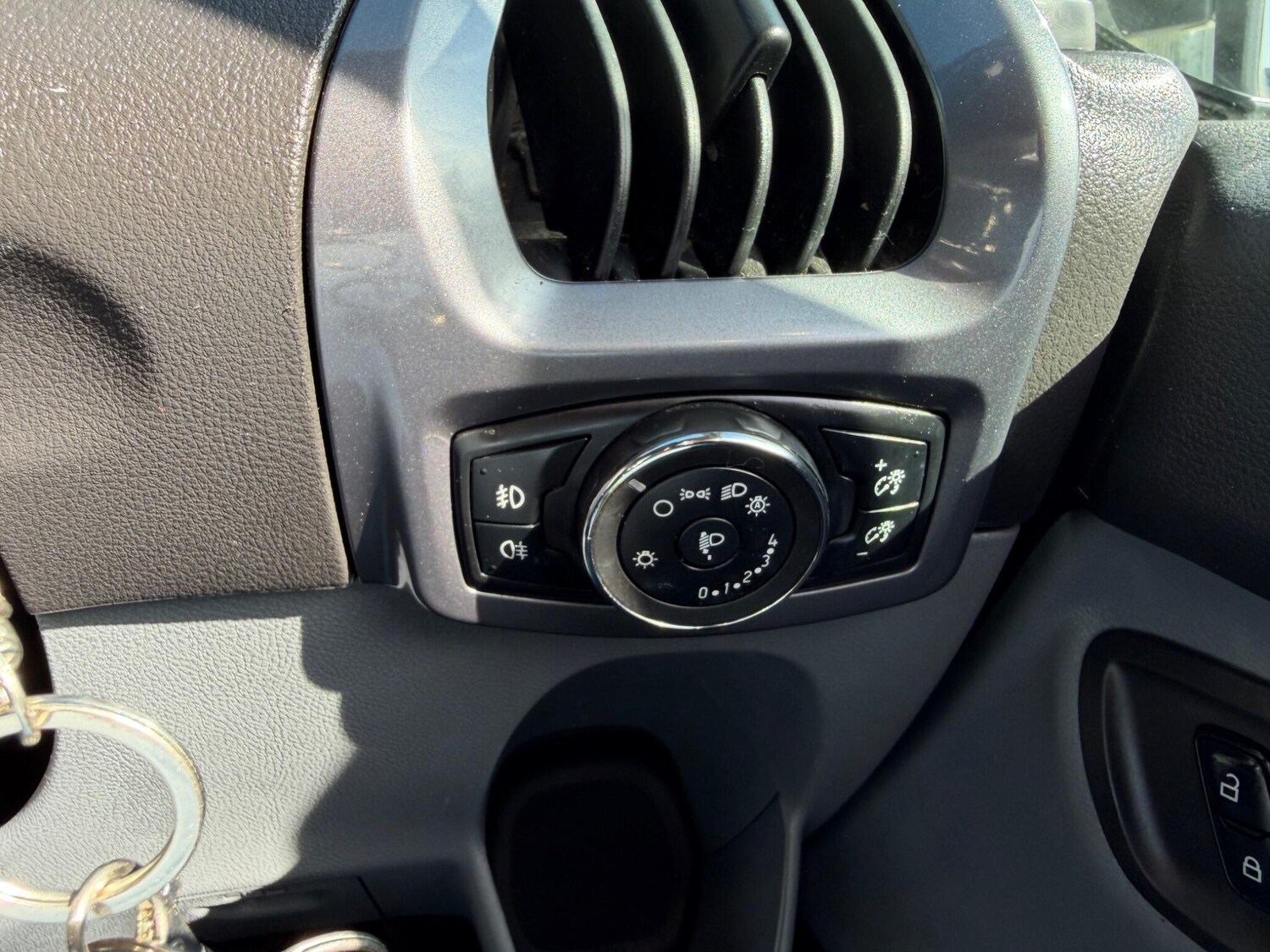 Used Ford Transit Custom for sale - 77924842: Photo 21