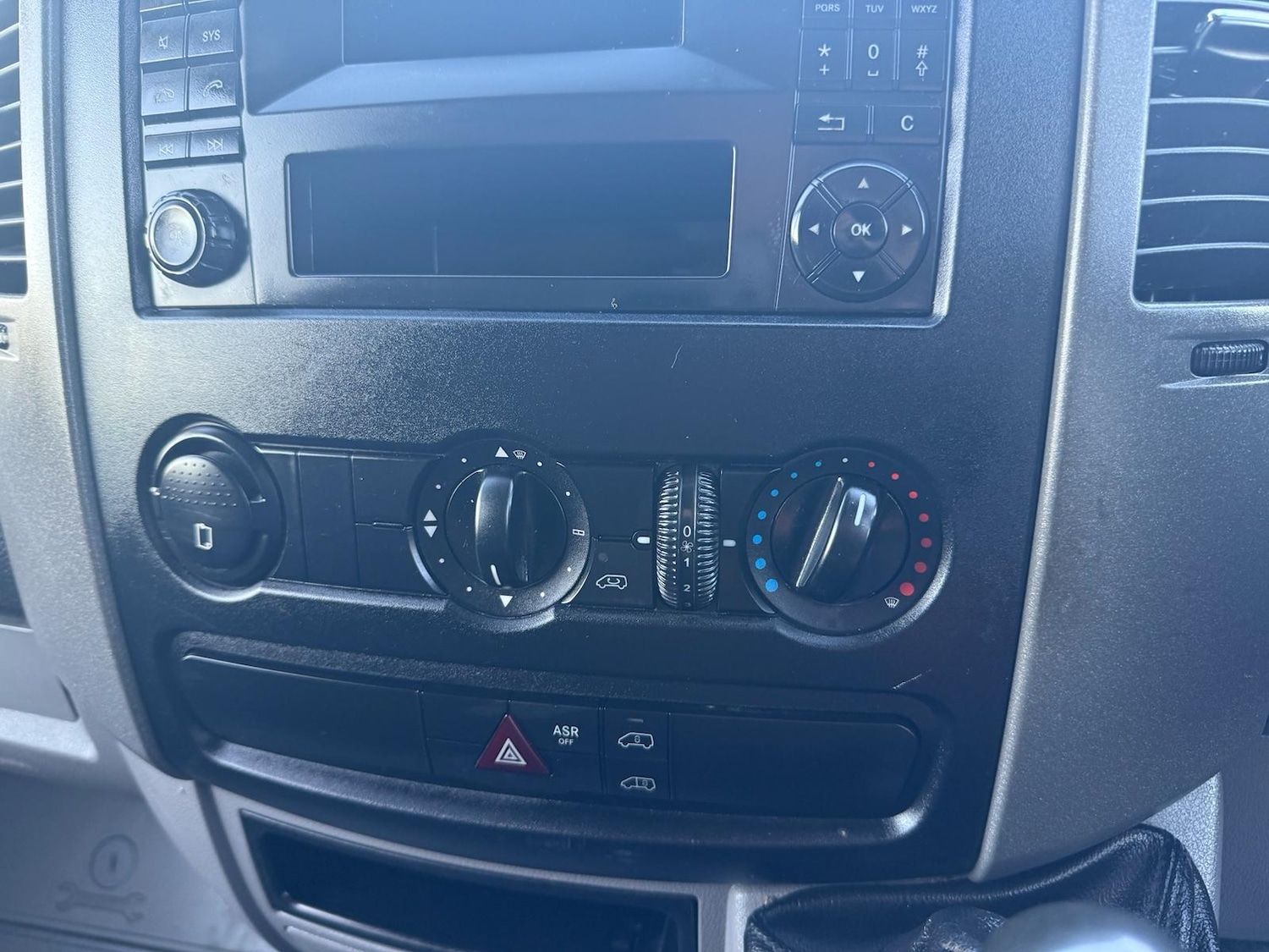 Used Mercedes-Benz Sprinter 2017 for sale - 77940058: Photo 13