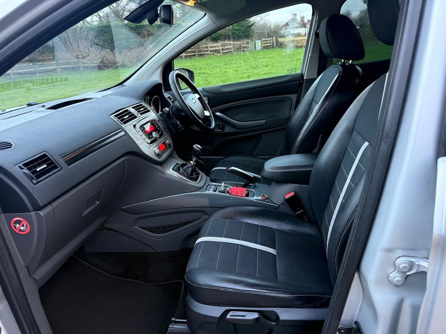 Used Ford Kuga 2011 for sale - 77190523: Photo 2