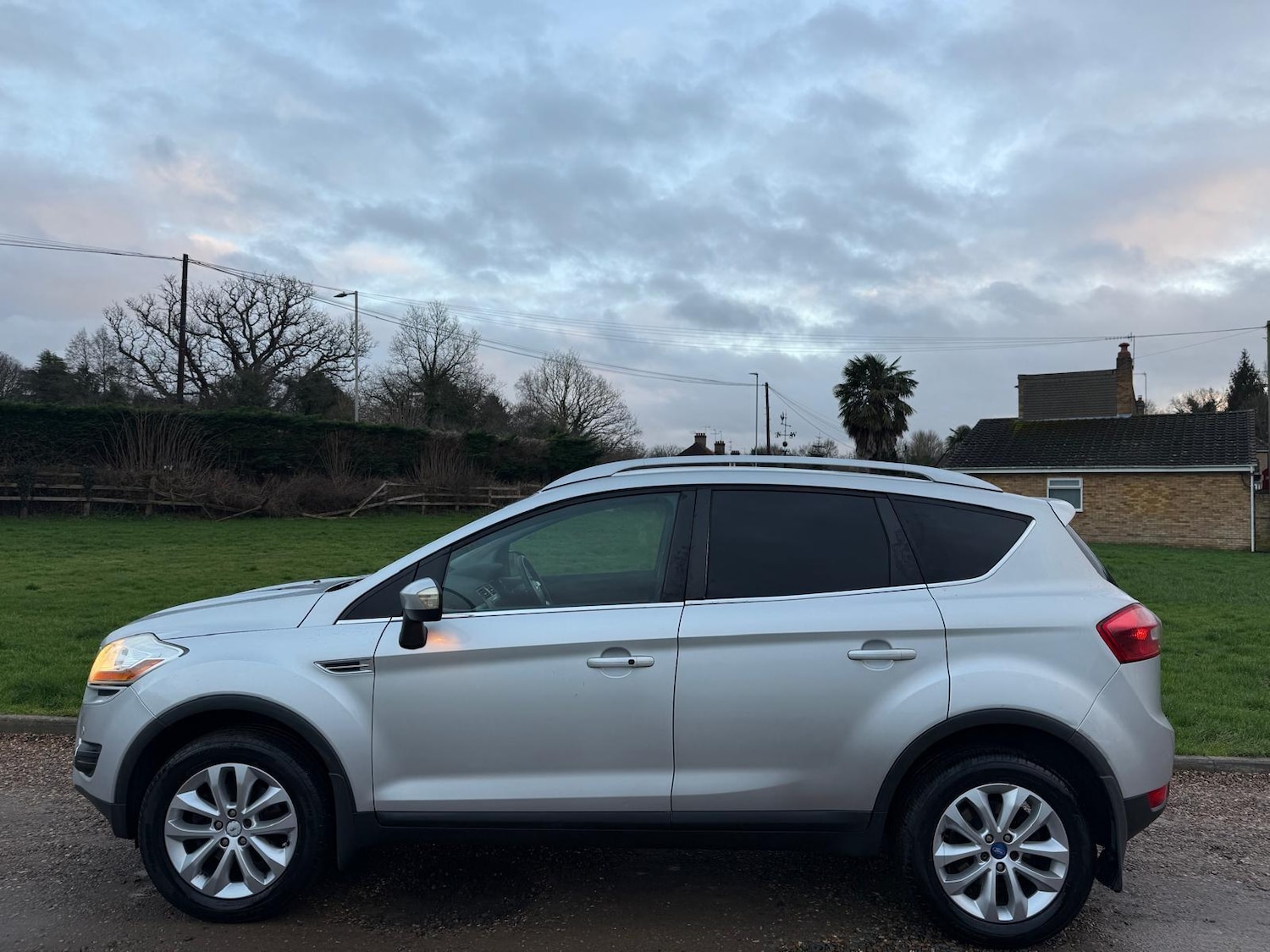 Used Ford Kuga 2011 for sale - 77190523: Photo 4