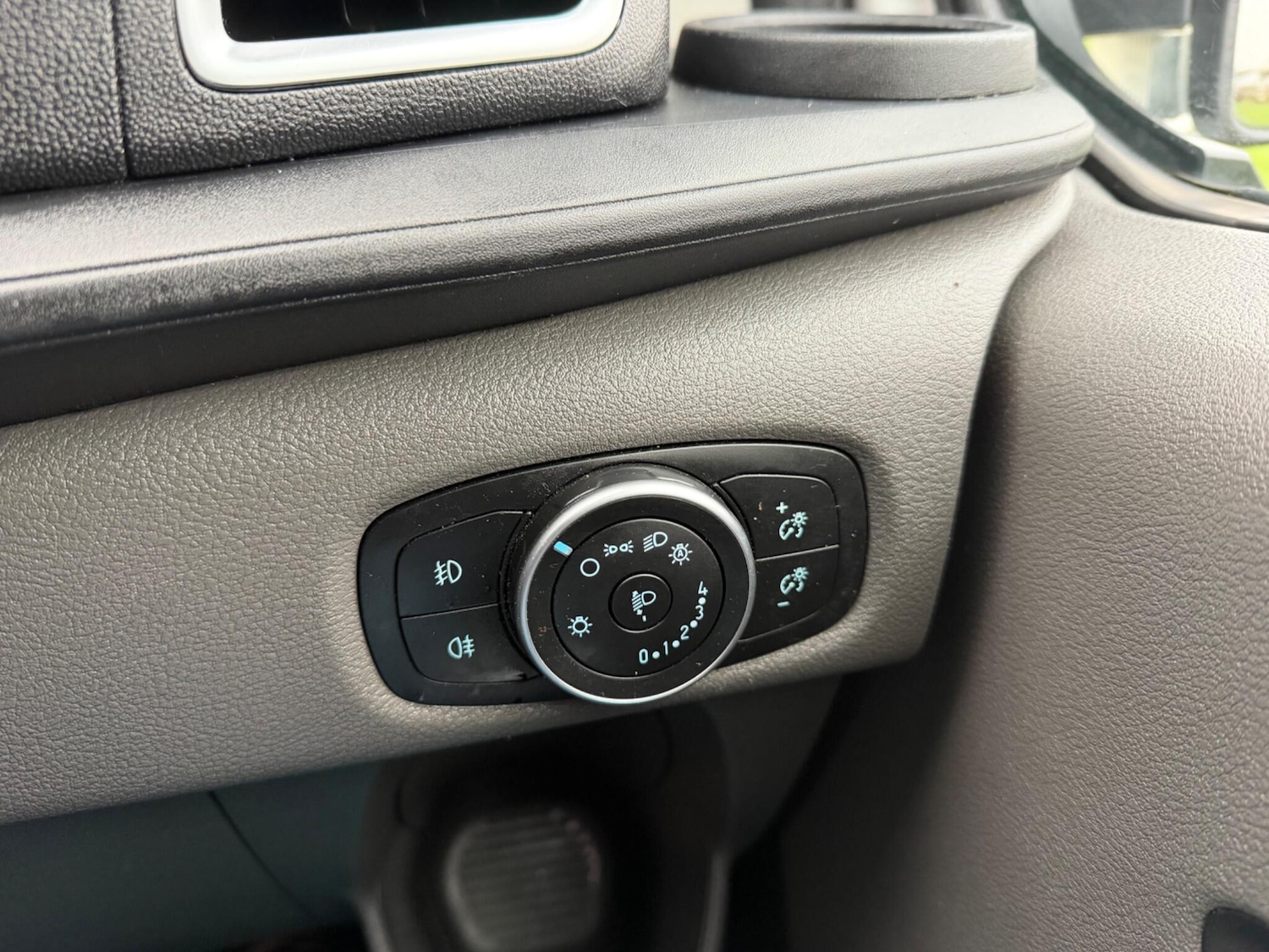 Used Ford Transit Custom 2019 for sale - 77143018: Photo 21