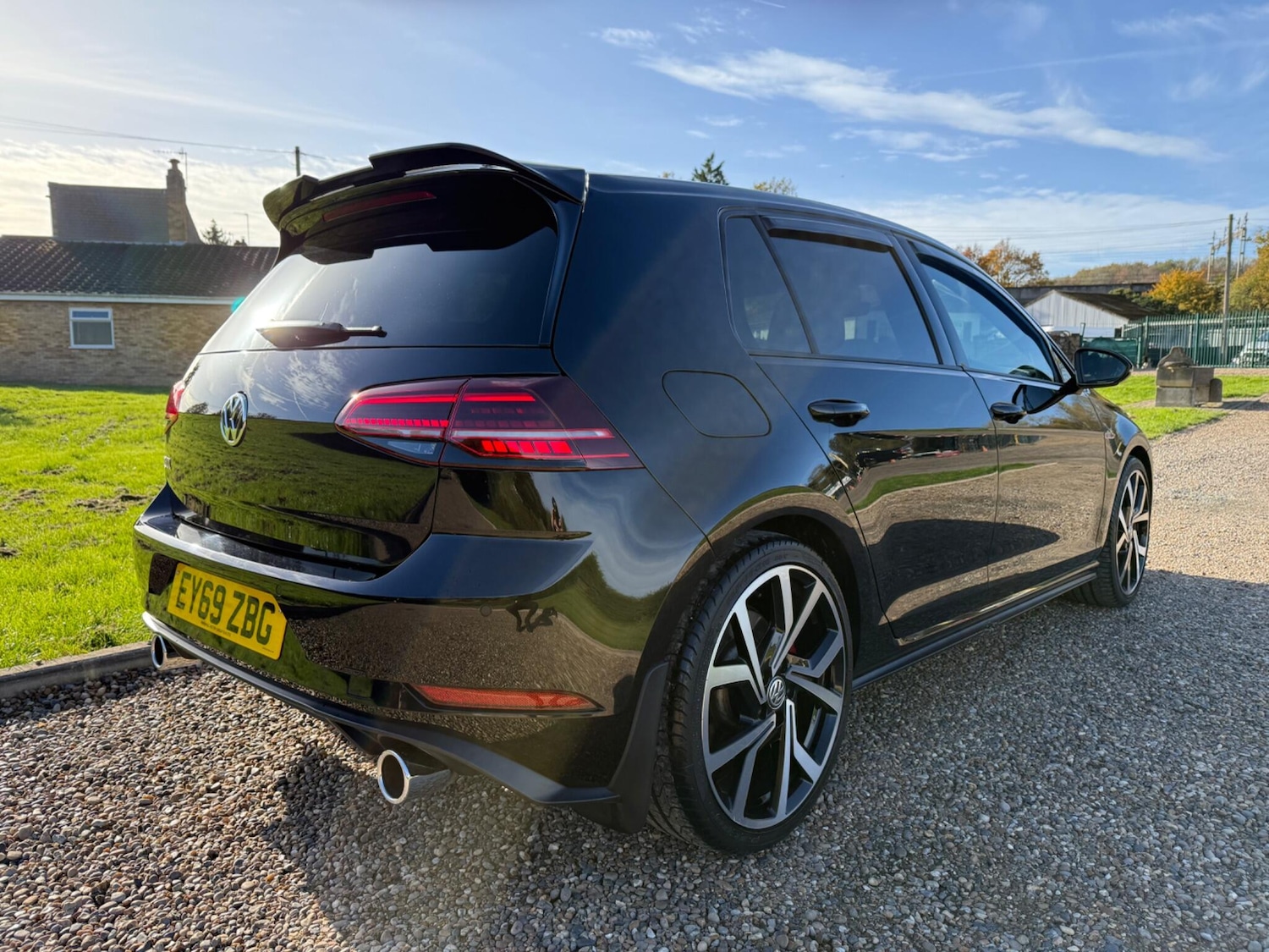 Used Volkswagen Golf 2020 for sale - 76397952: Photo 10