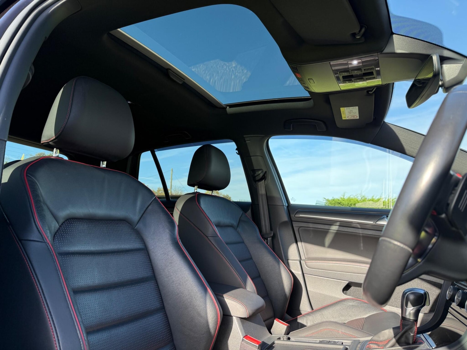 Used Volkswagen Golf 2020 for sale - 76397952: Photo 16