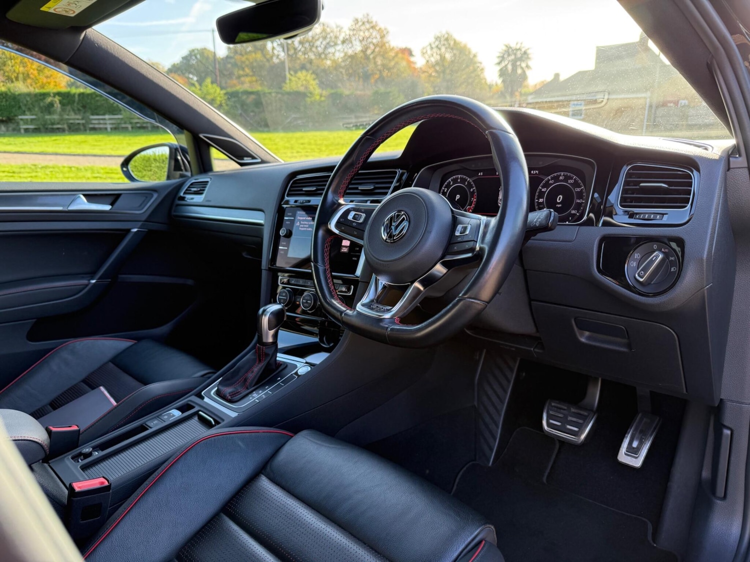 Used Volkswagen Golf 2020 for sale - 76397952: Photo 3