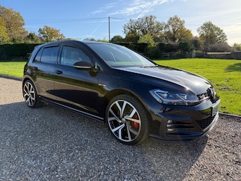 Used Volkswagen Golf 2020 for sale - 76397952: Photo