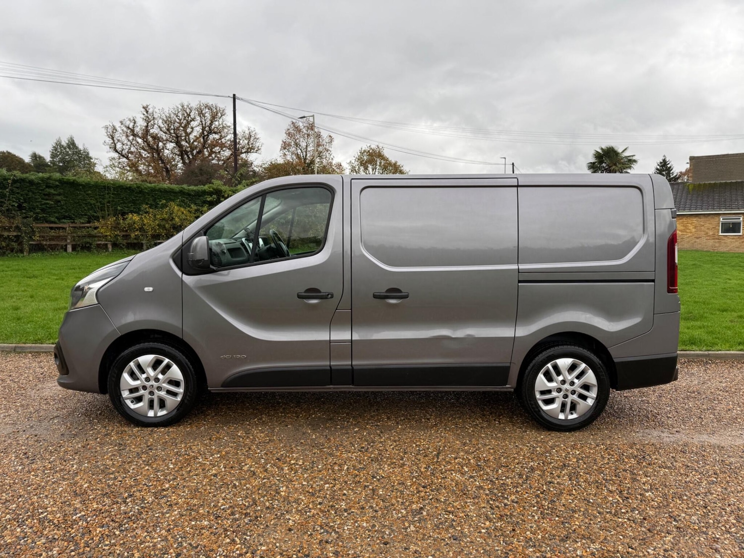 Used Renault Trafic 2017 for sale - 76550460: Photo 9