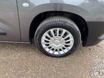 Used Toyota ProAce 2023 for sale - 77809044: Photo