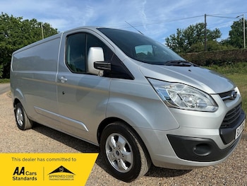 Used Ford Transit Custom 2017 for sale - 78752221: Photo