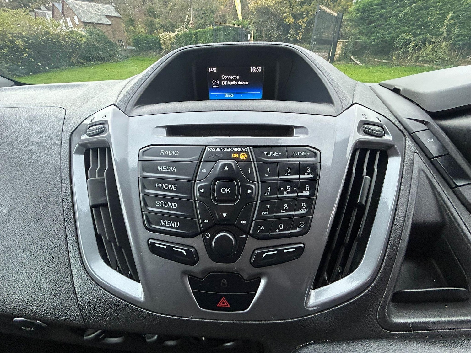 Used Ford Transit Custom 2017 for sale - 76432638: Photo 23