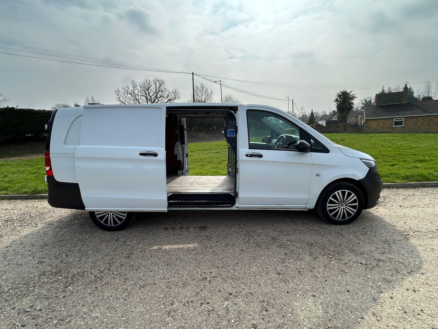 Used Mercedes-Benz Vito 2021 for sale - 77993495: Photo 25