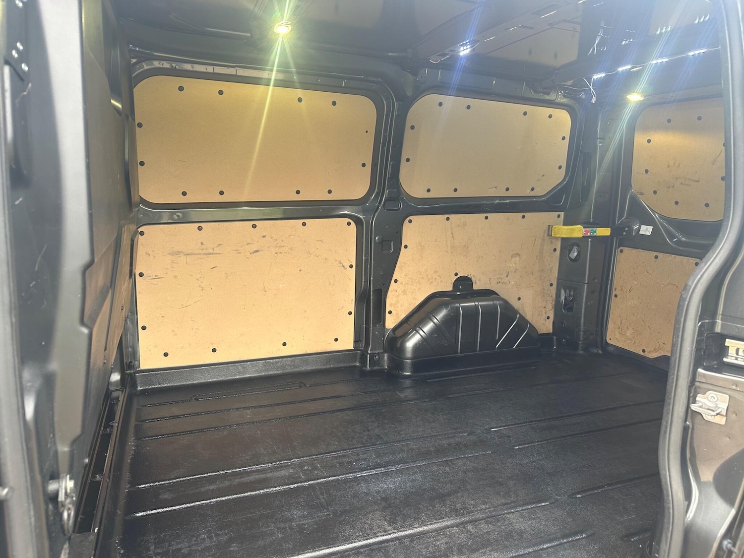 Used Ford Transit Custom 2017 for sale - 75991439: Photo 25