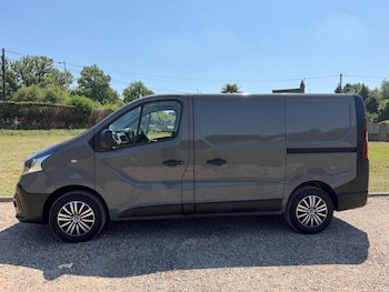 Used Renault Trafic 2018 for sale - 79158610: Photo